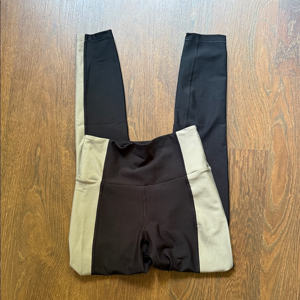 NWOT Leggings